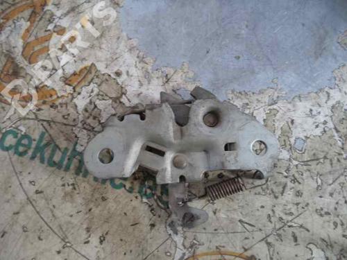 Used Hood lock PEUGEOT 406 (8B) 1.9 TD (92 hp) 8779402