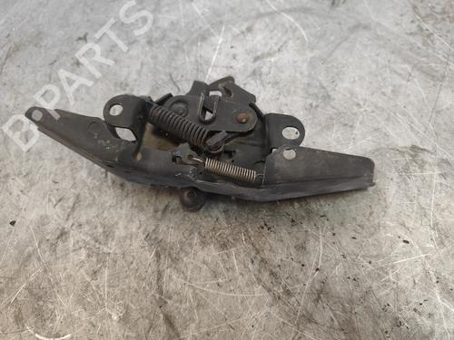 Used Hood lock TOYOTA COROLLA Verso (ZER_, ZZE12_, R1_) 2.0 D-4D (CUR10_, CUR10R) (116 hp) 26206356