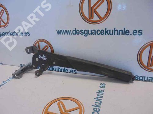 Used Hand brake PEUGEOT 306 Hatchback (7A, 7C, N3, N5) 1.4 (75 hp) 8779548