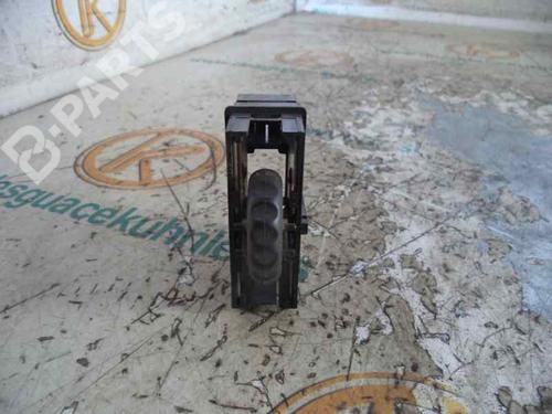 Used Headlight switch RENAULT MEGANE I (BA0/1_) 1.9 D Eco (BA0A, BA0U, BA0R) (64 hp) 2455881