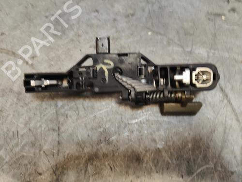 Rear left exterior door handle RENAULT LAGUNA II (BG0/1_) 2.0 16V (BG03, BG0Z, BG0T, BG1Y) | BP29822830C130 