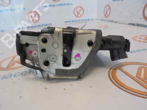 Used Front right lock TOYOTA AVENSIS (_T25_) 2.0 D-4D (ADT250_, ADT250R) (126 hp) 2488374