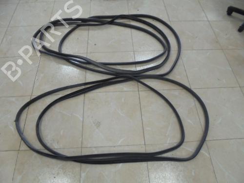 Used Rubber door seal RENAULT MEGANE III Hatchback (BZ0/1_, B3_) 1.5 dCi (BZ09, BZ0D, BZ1W, BZ29, BZ14) (110 hp) 14187019