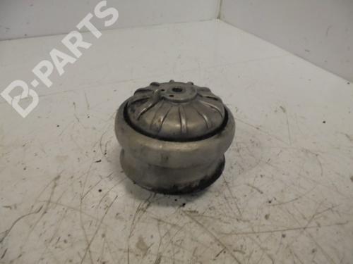 Used Engine mount MERCEDES-BENZ E-CLASS (W124) E 300 Turbo-D 4-matic (124.333) (147 hp) 10270673