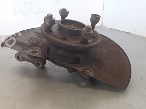 Left front steering knuckle VOLVO S40 I (644) 1.8 | BP8105156M25 