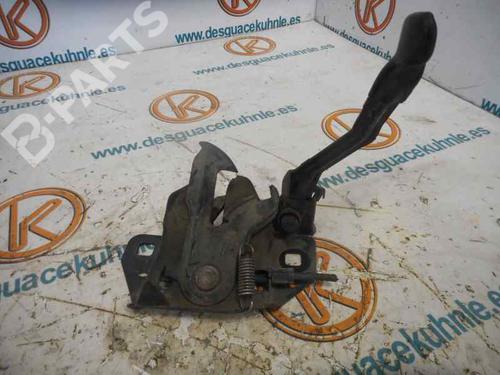 Serrure capot CHRYSLER VOYAGER / GRAND VOYAGER III (GS_, NS_) 2.4 i (151 hp) 8779741