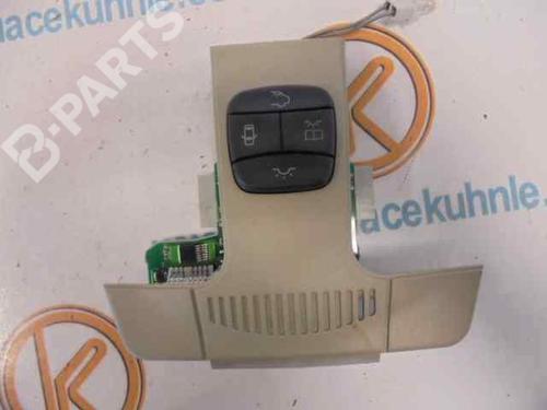 Used Interior roof light MERCEDES-BENZ CLK (C208) CLK 200 (208.335) (136 hp) 7428868