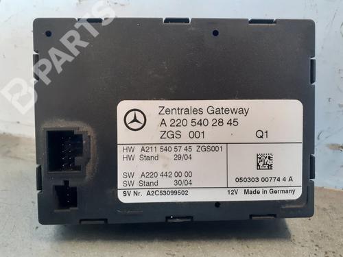 Used Comfort control module MERCEDES-BENZ S-CLASS (W220) S 320 CDI (220.025, 220.125) (204 hp) 8931767