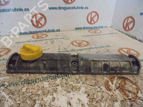 Used Valve cover RENAULT KANGOO (KC0/1_) D 65 1.9 (KC0E, KC02, KC0J, KC0N) (64 hp) 14182935