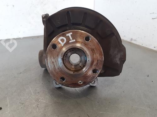 Used Left front steering knuckle SKODA FELICIA II (6U1) [1998-2001]  10037351