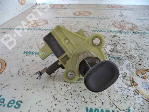 Used Tailgate handle RENAULT LAGUNA I (B56_, 556_) 1.9 dTi (100 hp) 2457314