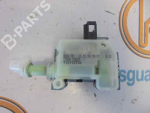 Used Central lock pump TOYOTA AVENSIS Estate (_T27_) [2008-2018]  10270192