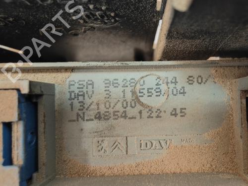 Fuse box PEUGEOT 607 (9D, 9U) 3.0 V6 24V | BP36073549E1 - Image 2