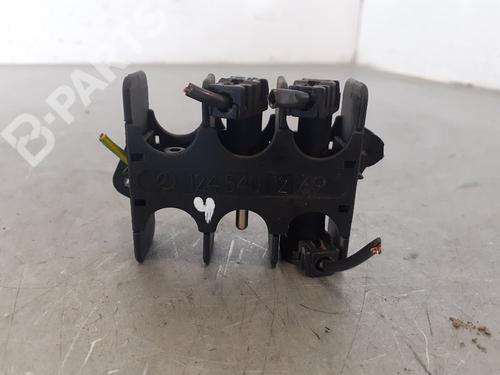 Used Fuse box MERCEDES-BENZ 124 Saloon (W124) [1984-1993]  9364263