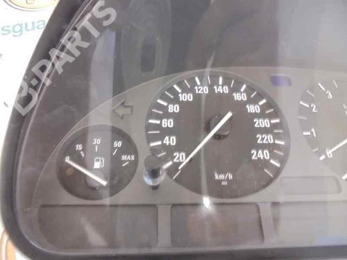 Instrument cluster BMW 5 (E39) 528 i | BP2467371C47 
