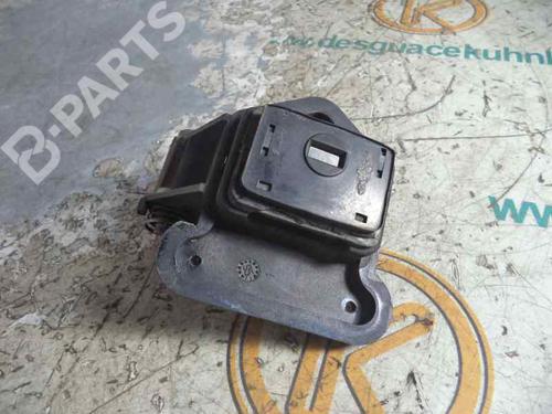 Used Tailgate handle PEUGEOT 406 (8B) 1.9 TD (92 hp) 2453748