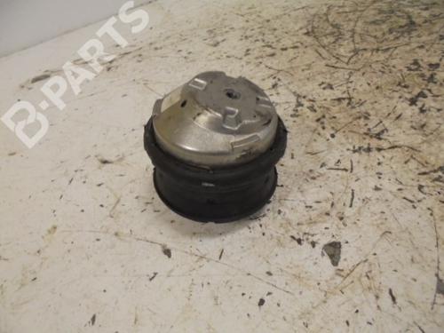 Used Engine mount MERCEDES-BENZ S-CLASS (W221, V221) S 320 CDI (221.022, 221.122) (235 hp) 10270593