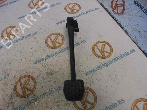 Clutch pedal BMW 3 Touring (E46) 318 i (143 hp) 8780560