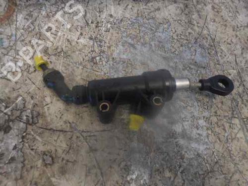 Used Clutch slave cylinder BMW 5 (E39) 528 i (193 hp) 14180965