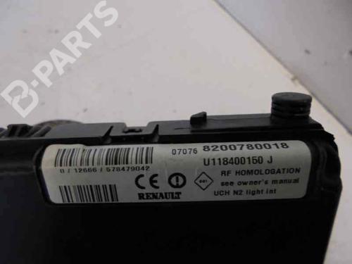Fuse box RENAULT MEGANE II Saloon (LM0/1_)  | BP5387383E1 
