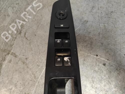 Left front window switch KIA CEE'D Hatchback (ED) | BP36161774I27 - Image 2