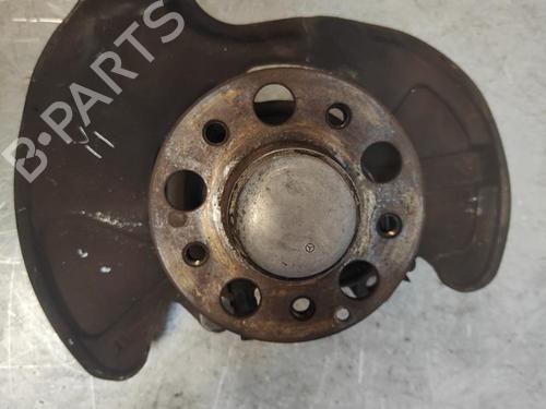 Used Left front steering knuckle MERCEDES-BENZ C-CLASS (W203) [2000-2007]  16017702