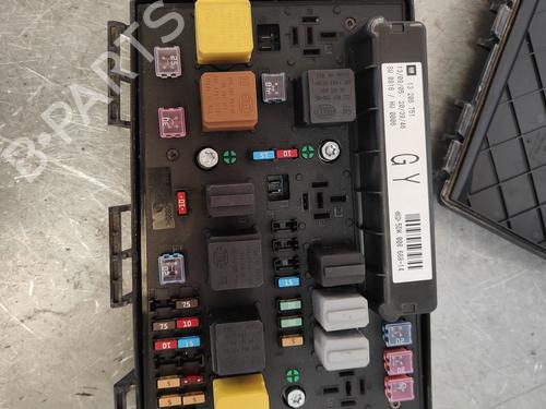 Sikringsdose OPEL ASTRA H (A04) [2004-2014]  19074744