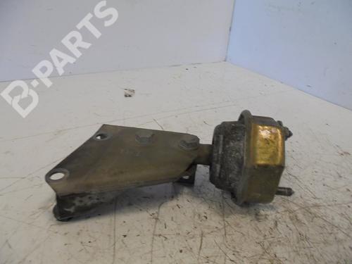 Used Engine mount VW TRANSPORTER T4 Van (70A, 70H, 7DA, 7DH) 2.5 TDI (88 hp) 10270698