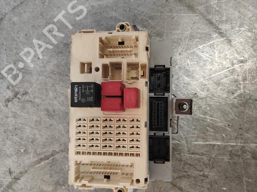 Sikringsdåse FIAT STILO (192_) 1.2 16V (192_XA1B) (80 hp) 29731845