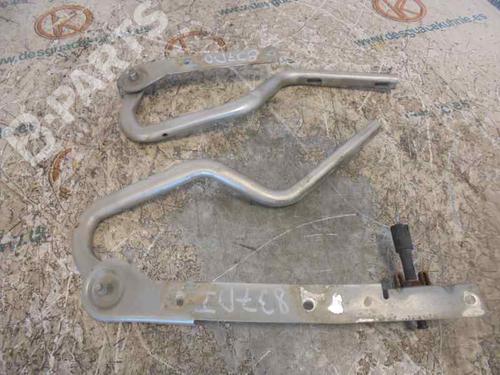 Used Hood lock CHRYSLER VOYAGER IV (RG, RS) 3.3 Flex-Fuel (174 hp) 9153628