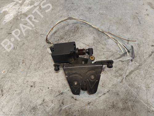 Bagklap lås BMW 5 (E39) 530 d (193 hp) 32724940