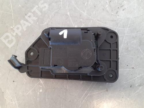 Used Heater blower motor FIAT GRANDE PUNTO (199_) 1.3 D Multijet (75 hp) 9843545