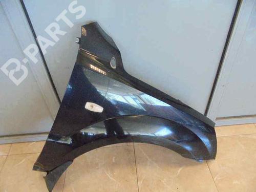 Used Right front fenders KIA SORENTO I (JC) 2.5 CRDi 4WD (140 hp) 5597421