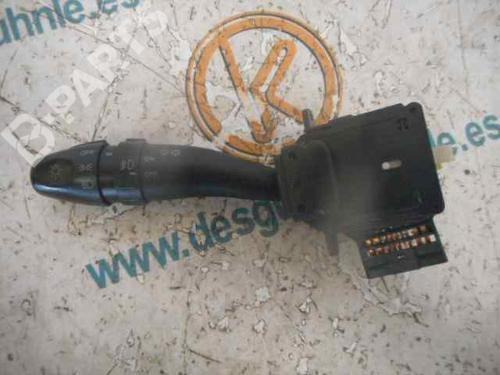 Used Headlight switch HYUNDAI SONATA IV (EF) 2.0 16V (136 hp) 2459485