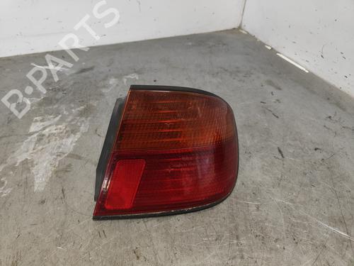 Used Right taillight NISSAN PRIMERA Hatchback (P11) 2.0 TD (90 hp) 31146760