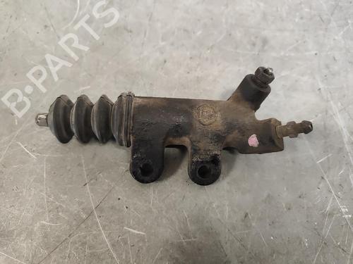 Used Clutch slave cylinder TOYOTA CELICA Coupe (_T23_) 1.8 16V VT-i (ZZT230_, ZZT230) (143 hp) 14189886