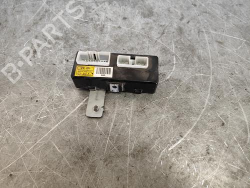 Used Electronic module HYUNDAI SANTA FÉ II (CM) [2005-2015]  27516954