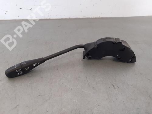 Used Steering wheel controls MERCEDES-BENZ E-CLASS (W211) E 270 CDI (211.016) (177 hp) 10270859