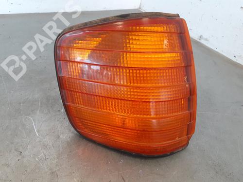 Used Right front indicator MERCEDES-BENZ S-CLASS (W126) 280 SE, SEL (126.022, 126.023) (185 hp) 10347859