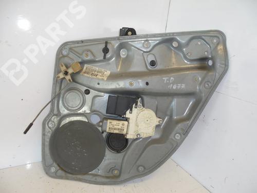 Rudehejsemekanisme Højre bagtil VW GOLF IV (1J1) 1.9 TDI (90 hp) 6899175
