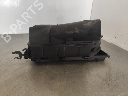 Used Air filter box FORD FIESTA V (JH_, JD_) [2001-2014]  15659050