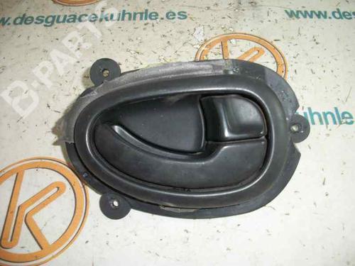 Used Front right interior door handle PEUGEOT 406 (8B) 2.0 HDI 110 (109 hp) 3218211