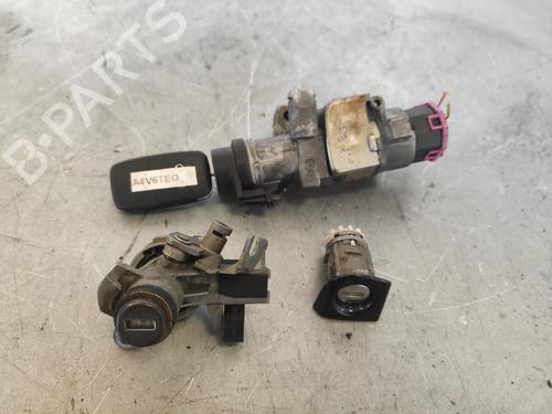 Clé de contact AUDI A4 B7 Avant (8ED) [2004-2008]  13733774