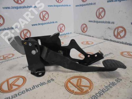 Clutch pedal RENAULT MEGANE II (BM0/1_, CM0/1_) 1.5 dCi (BM0F, BM0T, BM2B, CM0F, CM0T) (82 hp) 8779835