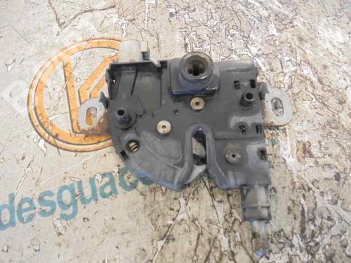 Used Hood lock FORD FOCUS I (DAW, DBW) 1.8 TDCi (100 hp) 8780097