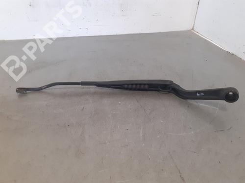 Front windshield wiper arm HYUNDAI COUPE II (GK) 2.7 V6 | BP8528876C143 
