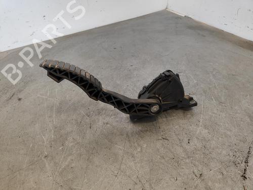 Pedal RENAULT LAGUNA II (BG0/1_) [2001-2007]  13218196