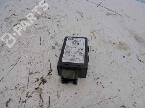 Used Control unit NISSAN X-TRAIL I (T30) [2001-2013]  5611487