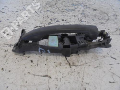 Used Front left exterior door handle MERCEDES-BENZ C-CLASS (W203) [2000-2007]  6323497