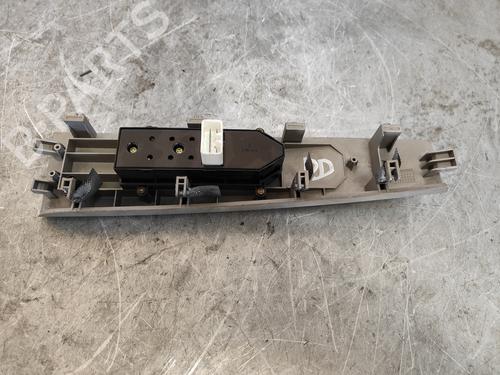 Right front window switch HYUNDAI SANTA FÉ II (CM)  | BP27492092I26 